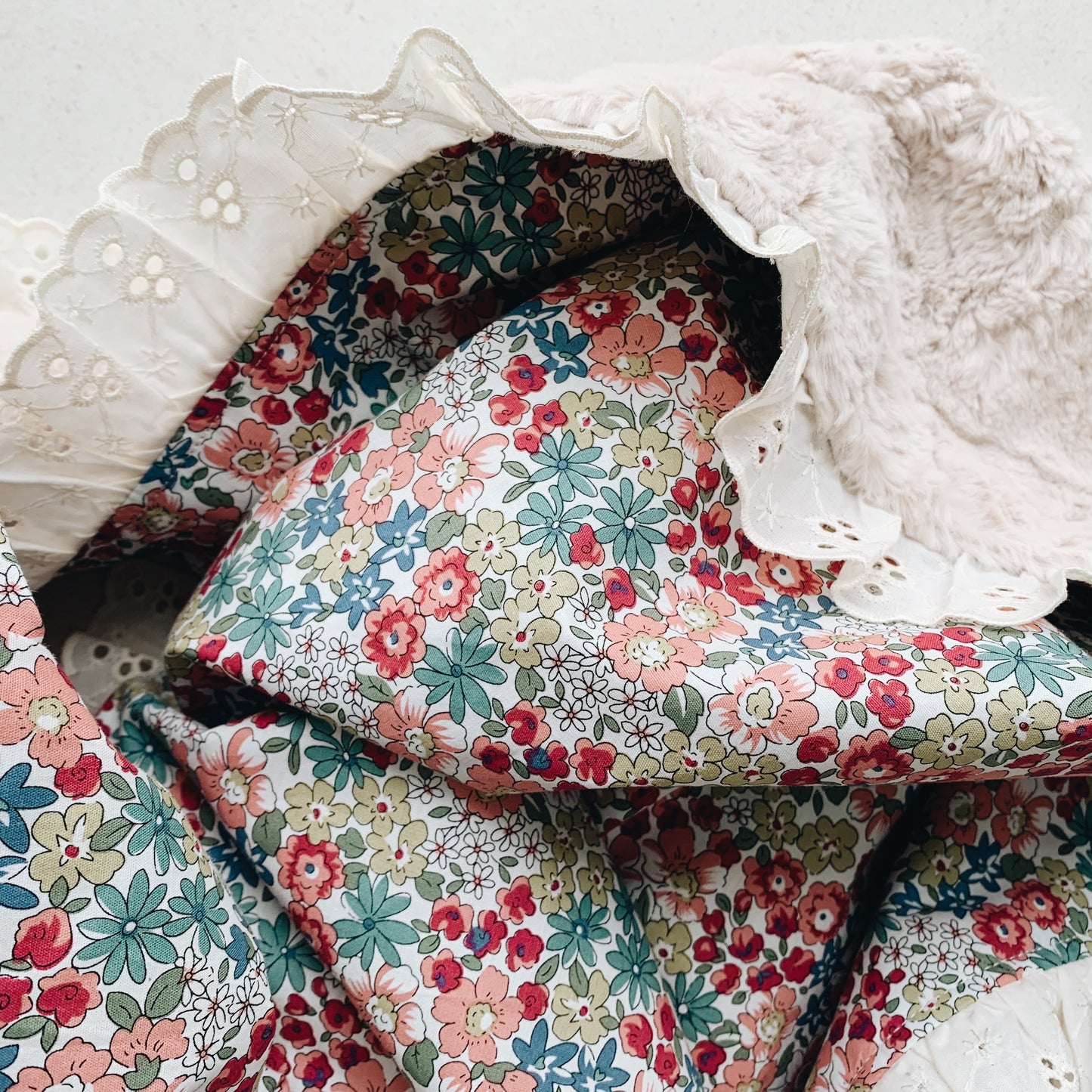 Couverture minky dentelle Kiev