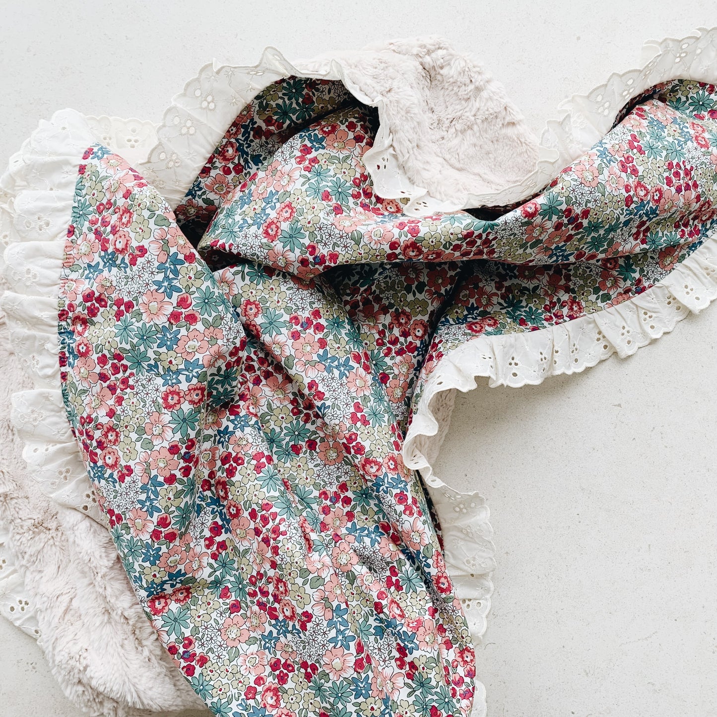 Couverture minky dentelle Kiev
