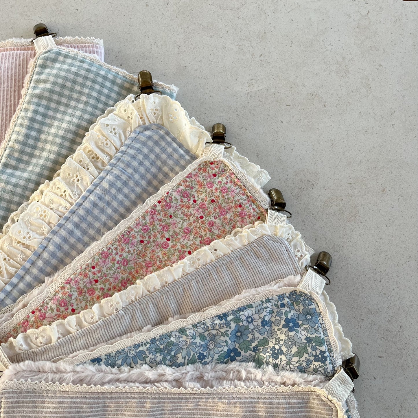 Attache/doudou tout-usage sur mesure